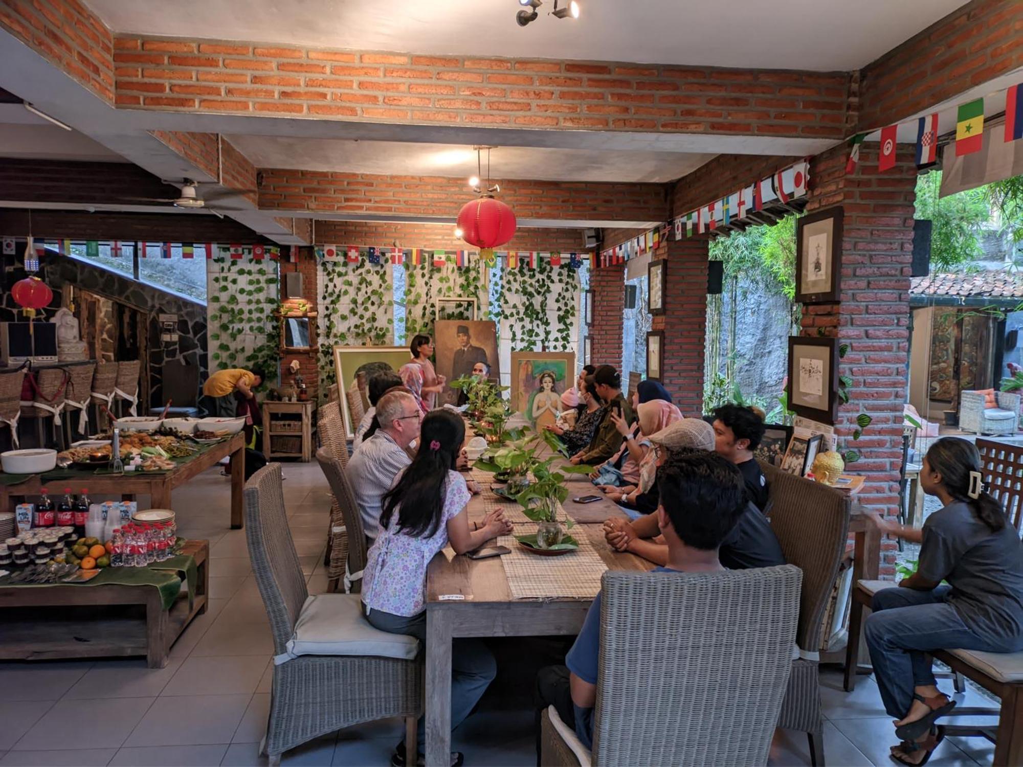 Astuti Gallery Homestay ยอกยาการ์ตา ภายนอก รูปภาพ