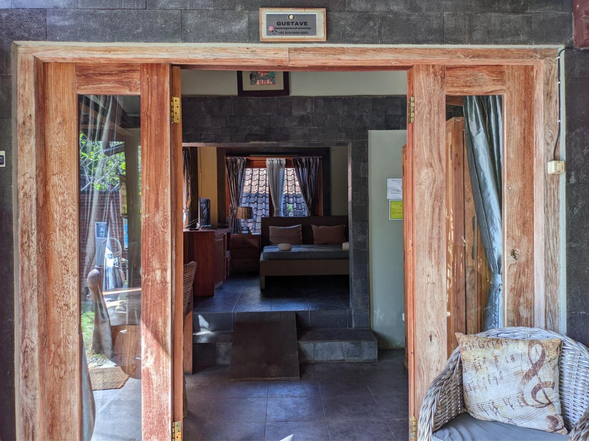 Astuti Gallery Homestay ยอกยาการ์ตา ภายนอก รูปภาพ