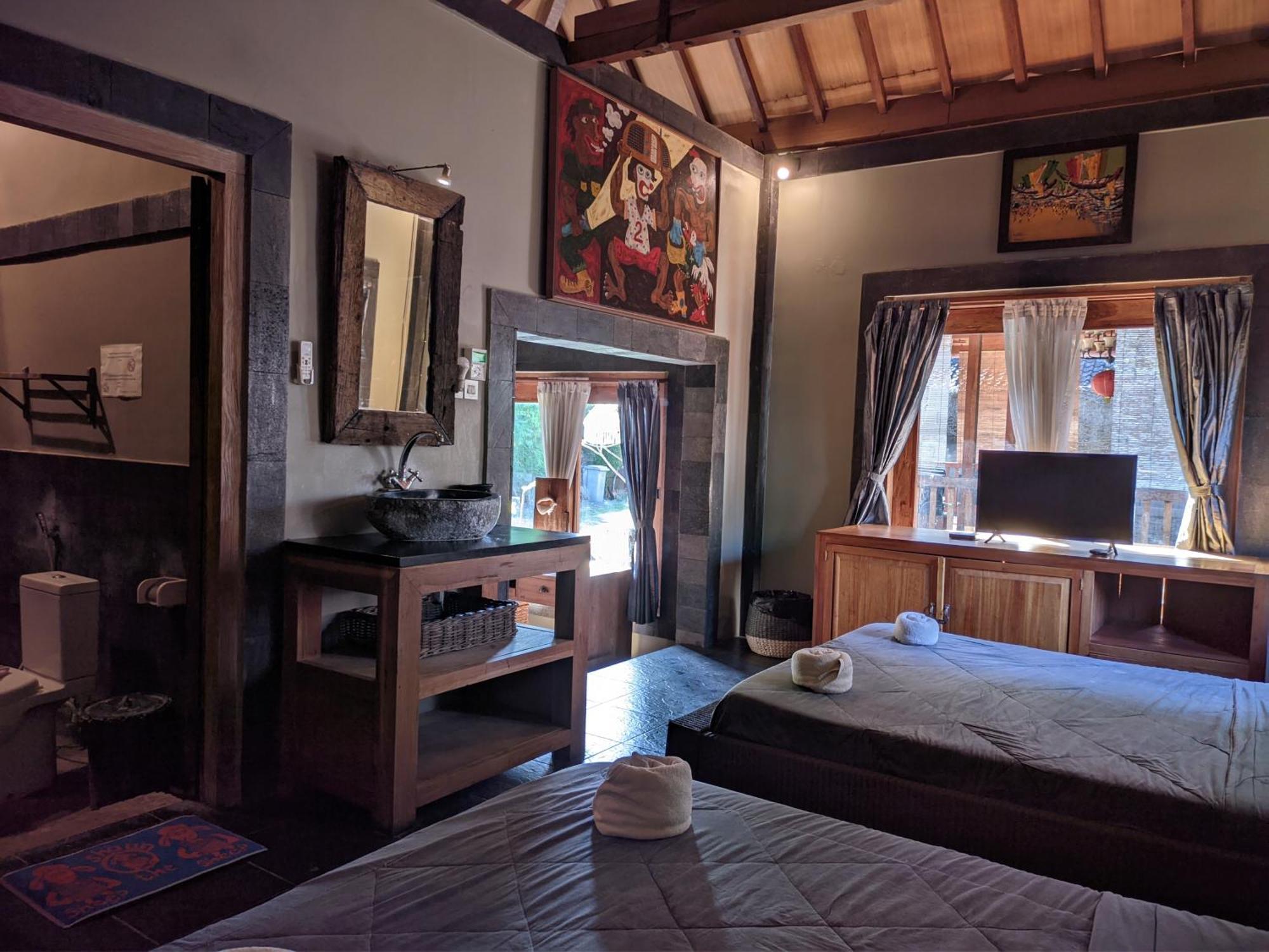 Astuti Gallery Homestay ยอกยาการ์ตา ภายนอก รูปภาพ