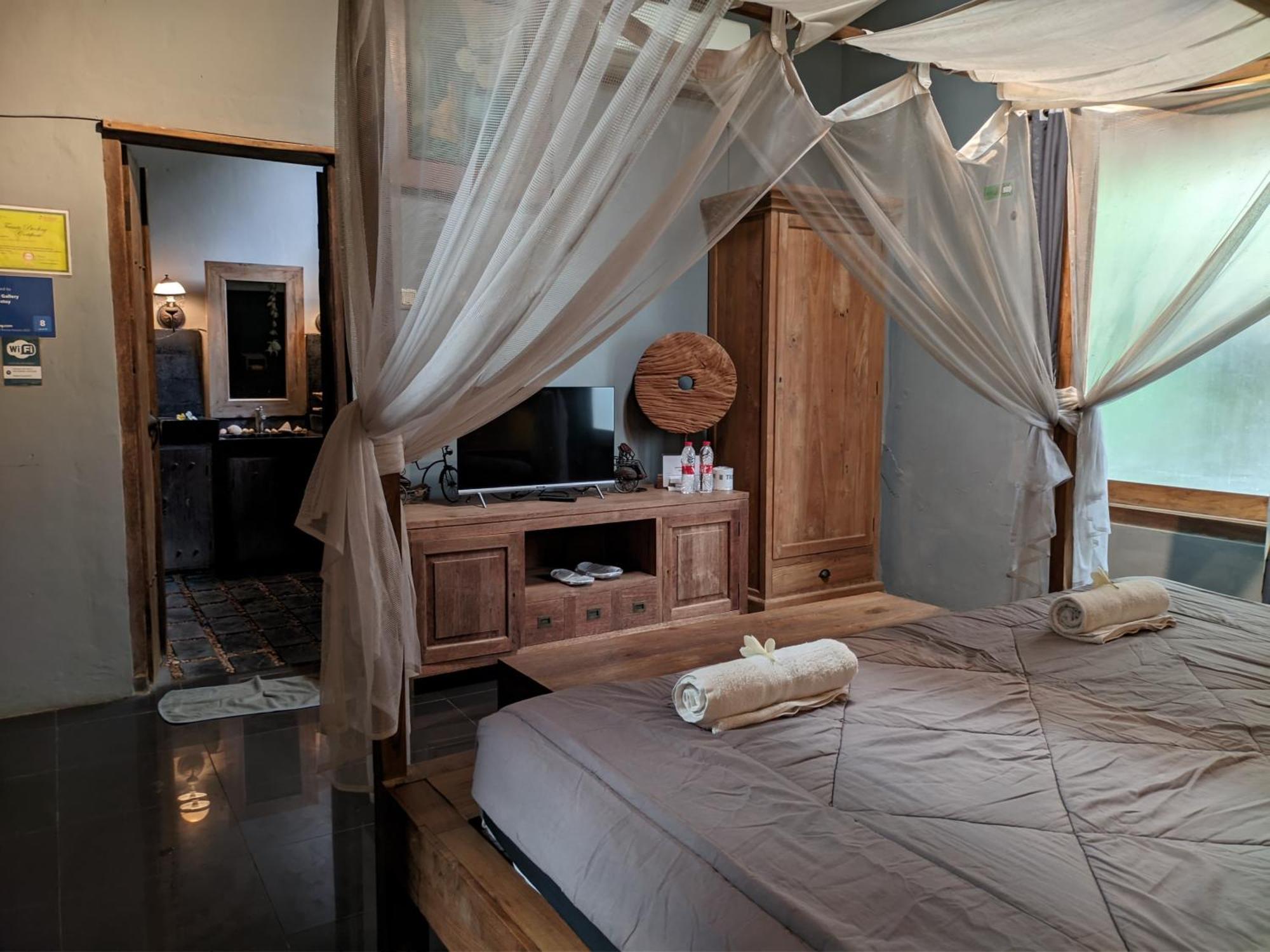 Astuti Gallery Homestay ยอกยาการ์ตา ภายนอก รูปภาพ